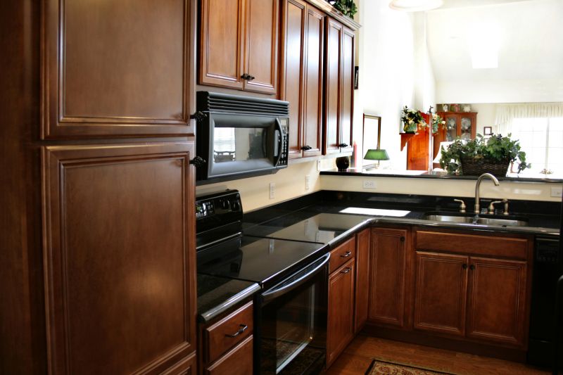 Oak Cabinet Remodeling in Indianapolis, IN